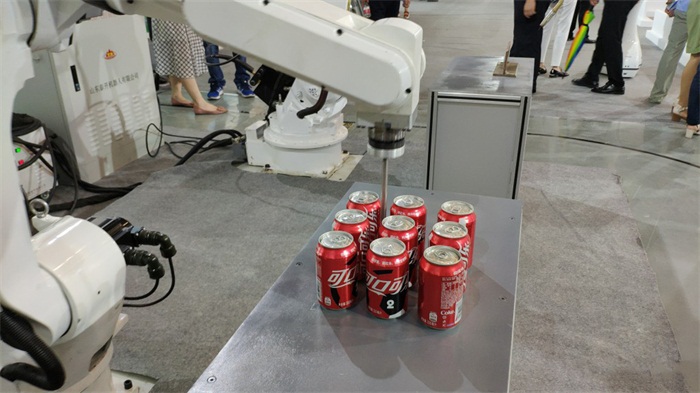 智 能制造——泰开机器人亮相***（泰山）国际矿业装备与技术展